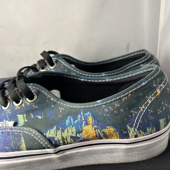 Exclusive VANS Star Wars A New Hope Darth Vader Sneakers Men's Size 9 Women 10.5 - Picture 9 of 15